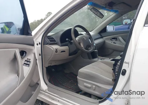 2008 Toyota Camry Le z USA, uszkodzony, nr VIN 4T1BE46K78U752613